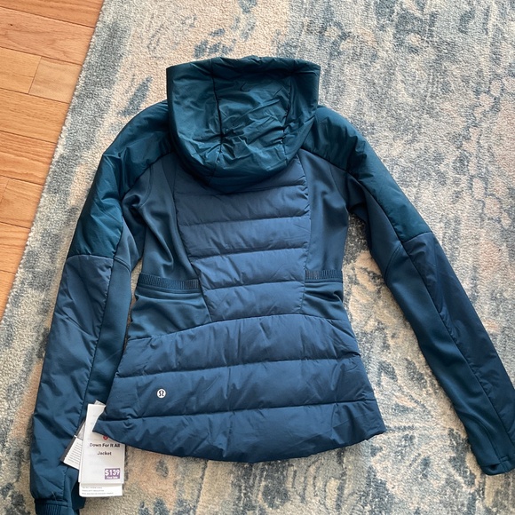 NWT Lululemon Down For It All Jacket Size 6 - Picture 3 of 6